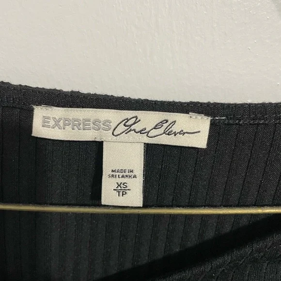 Express Black Ribbed Blouse - Picture 2 of 3